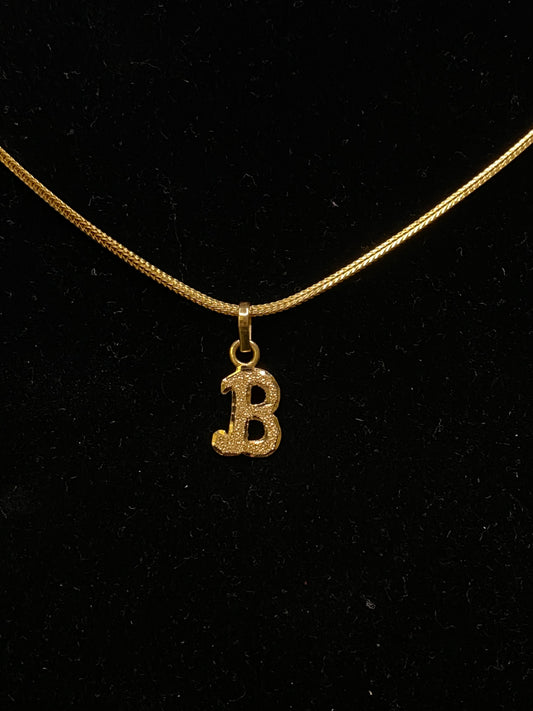 22K Gold Pendant: Letter B
